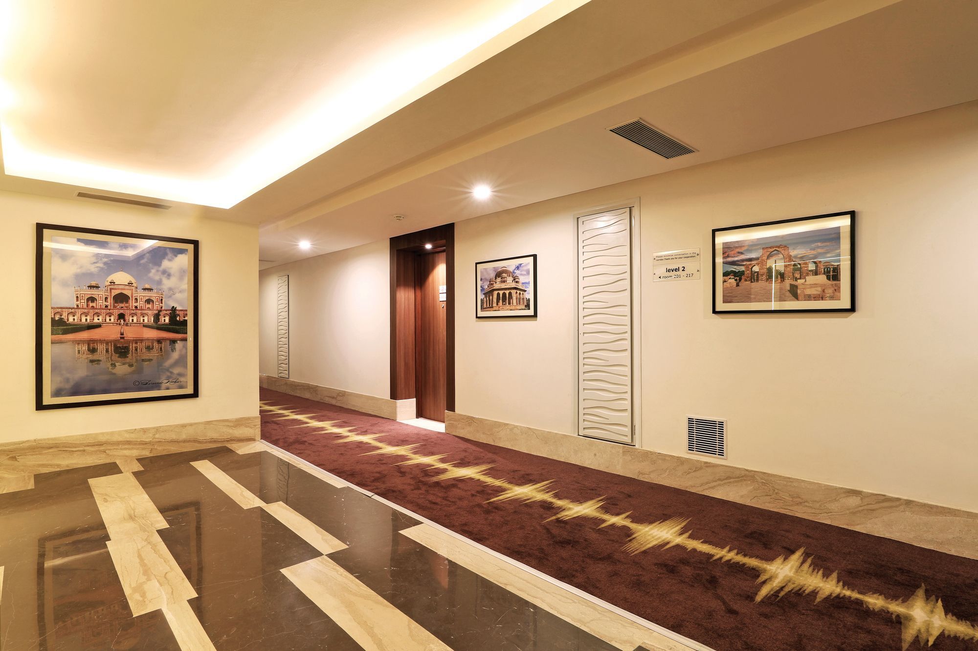 Lemon Tree Hotel Sohna Road Гургаон Екстериор снимка