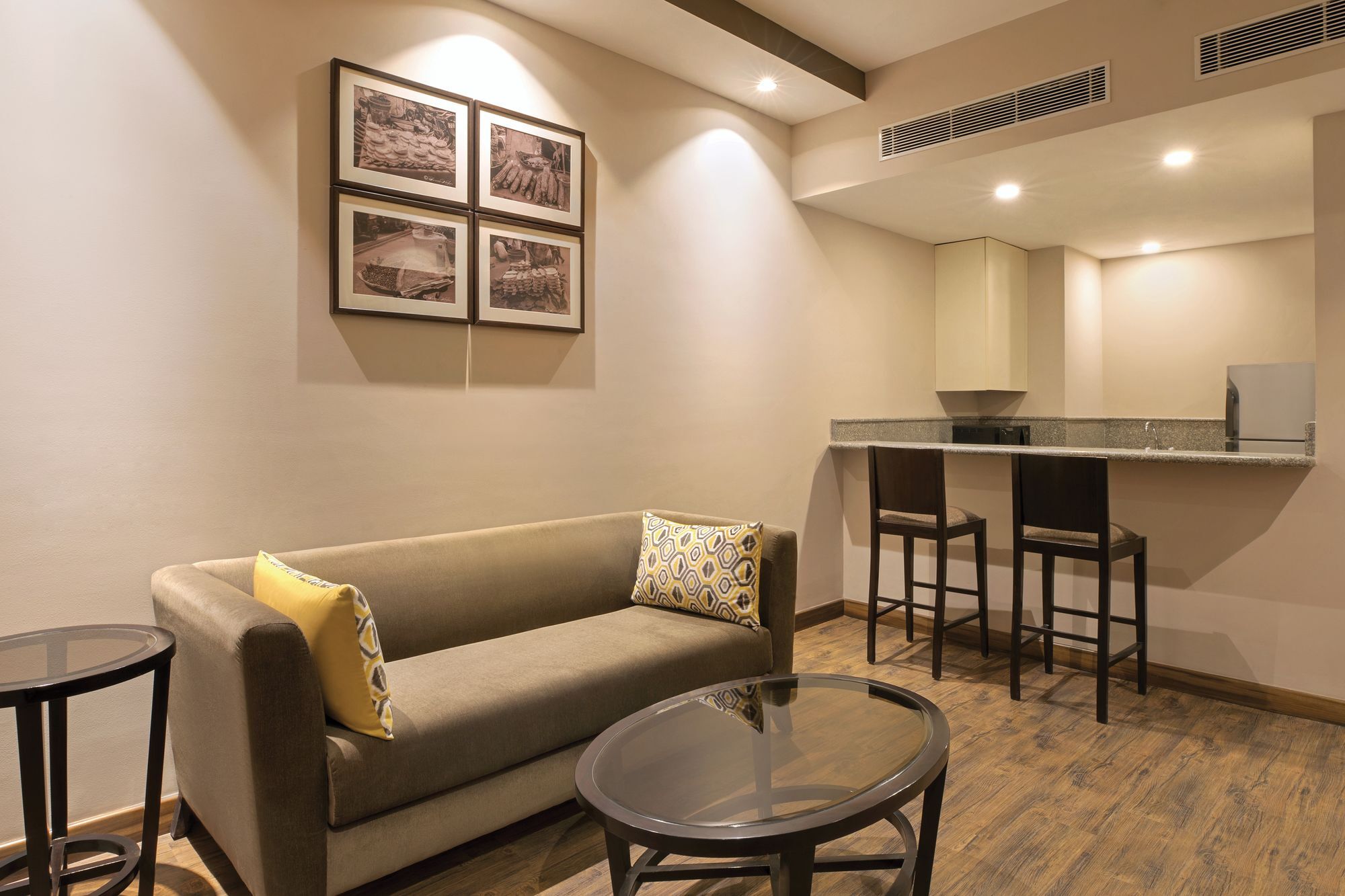 Lemon Tree Hotel Sohna Road Гургаон Екстериор снимка