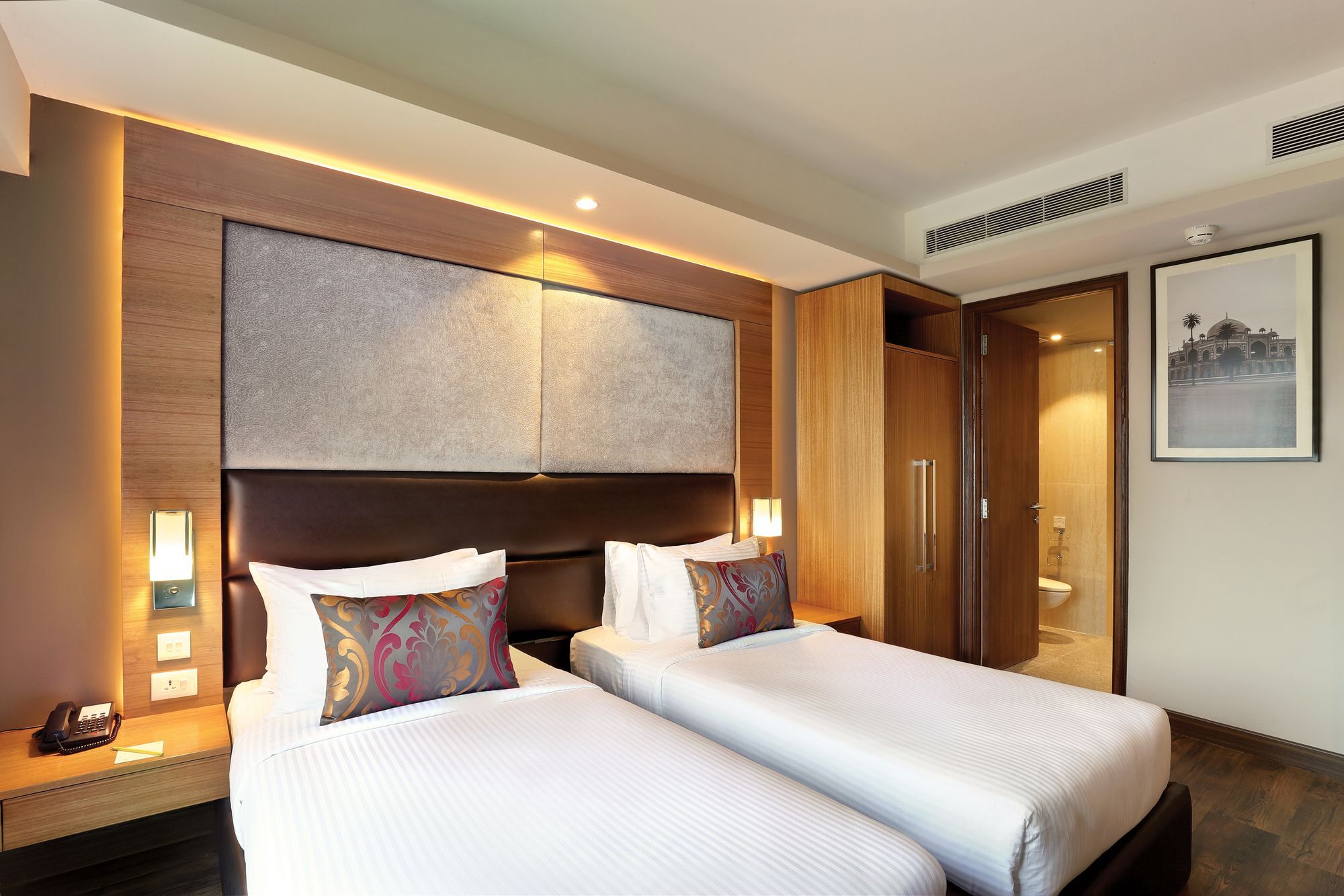 Lemon Tree Hotel Sohna Road Гургаон Екстериор снимка