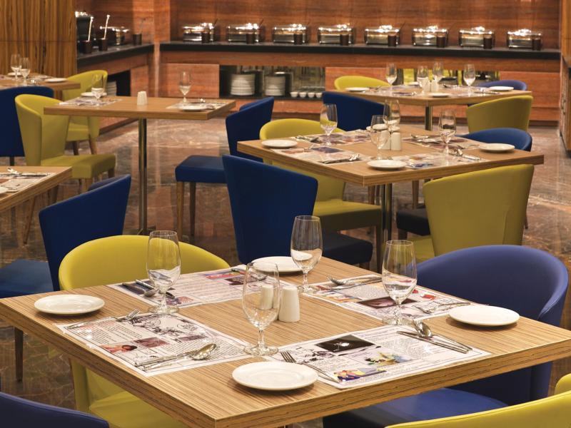 Lemon Tree Hotel Sohna Road Гургаон Екстериор снимка